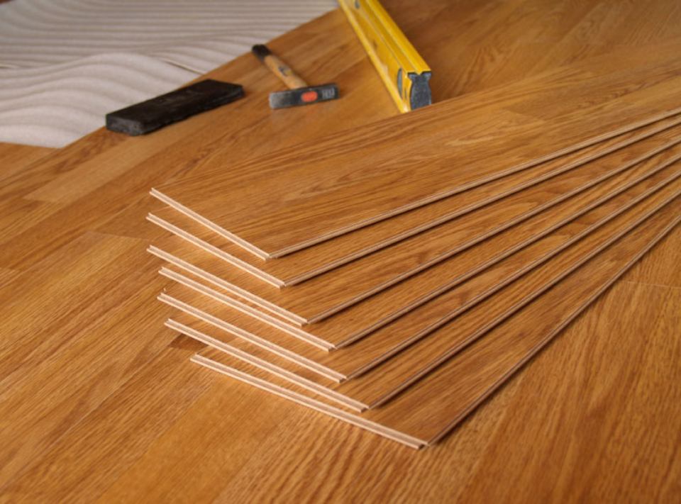 Listoni di parquet ciliegio chiaro