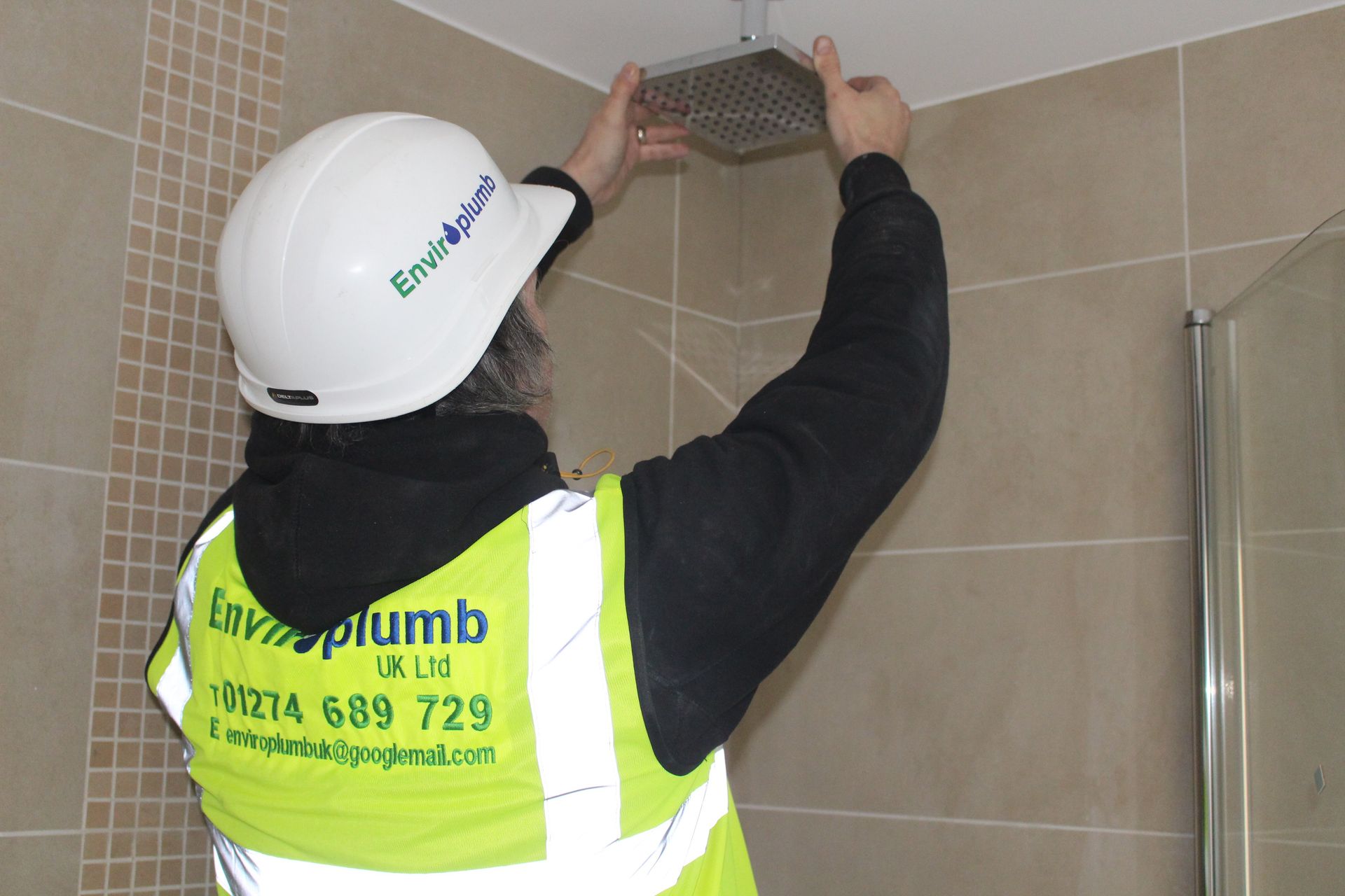 Shower installation
