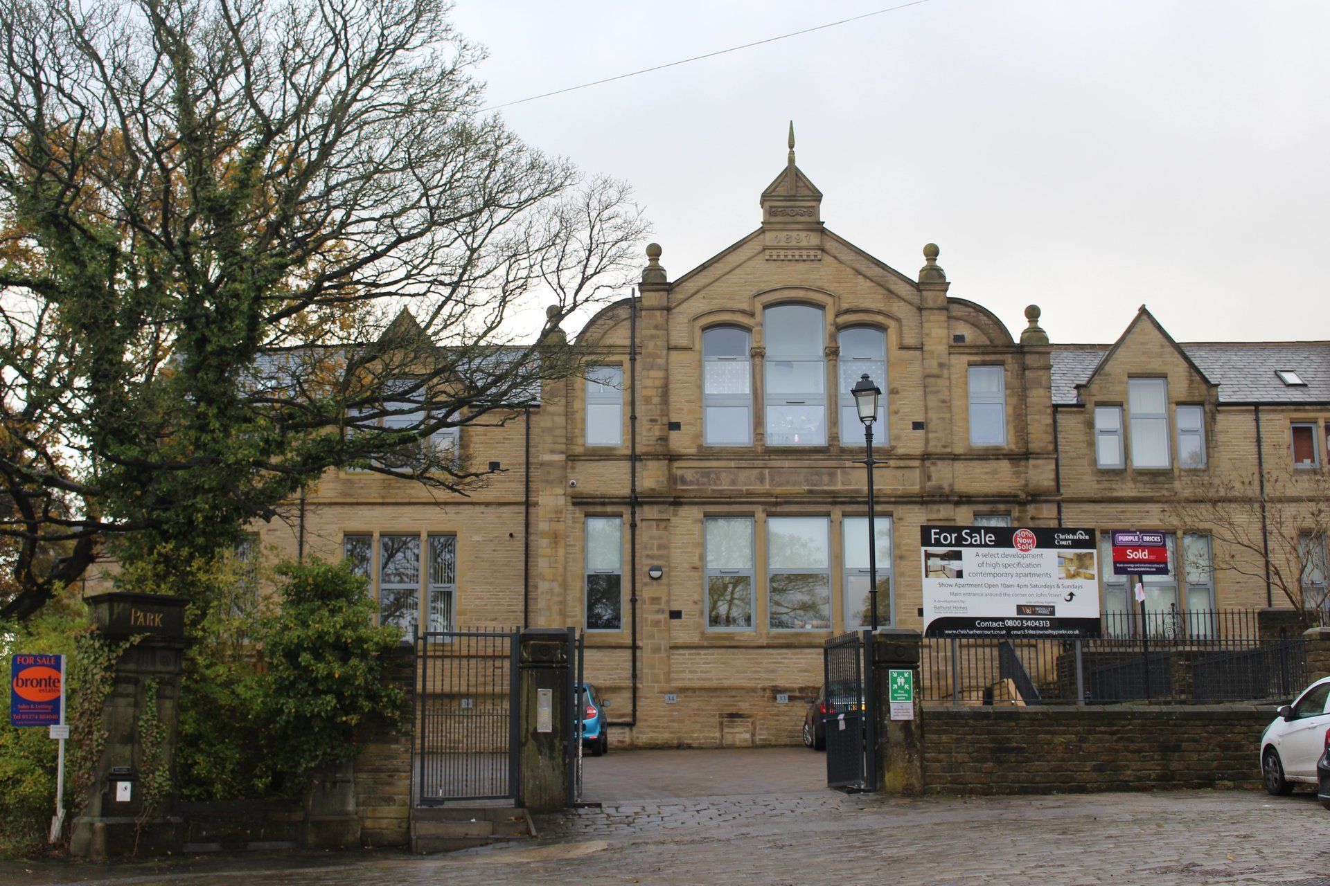 Chrisharben court apartments