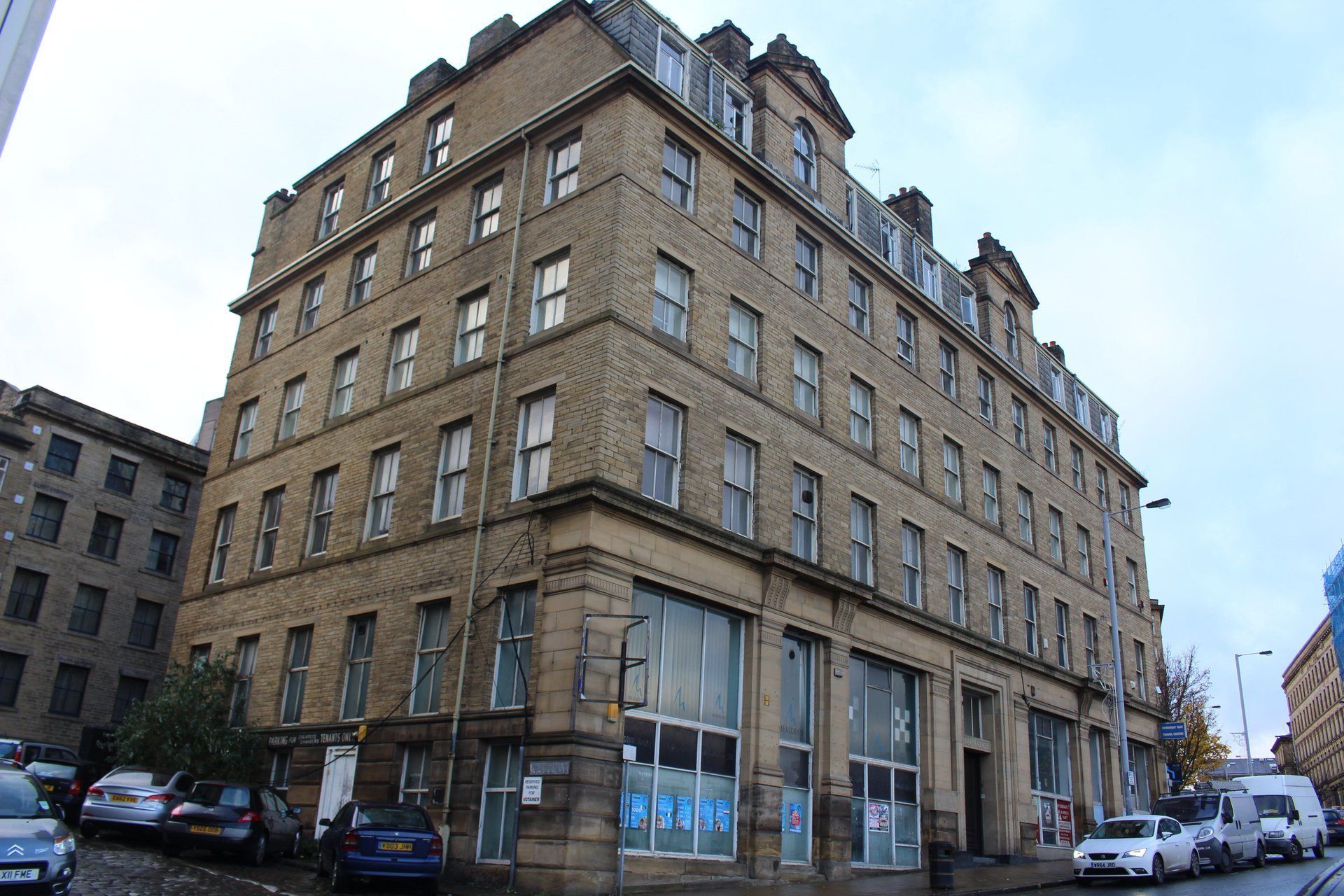 Victoria Gate, Leeds