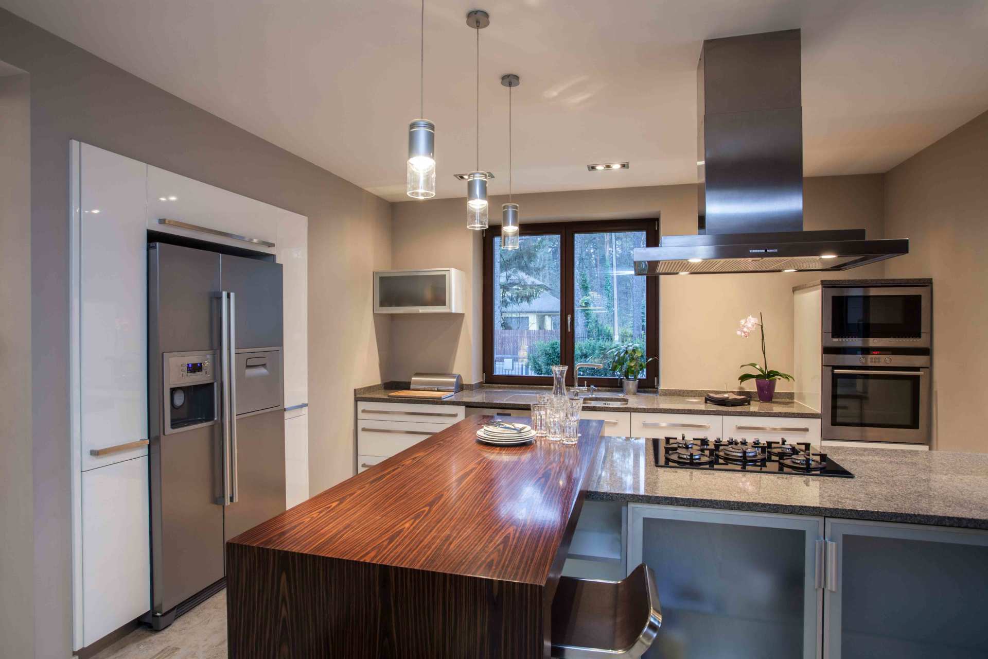 Travertine Kitchen Countertop — Worcester County, MA — Cassa Kitchen & Bath Design & Remodeling Center