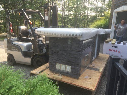 Professional propane fill and exchange in propane tanks