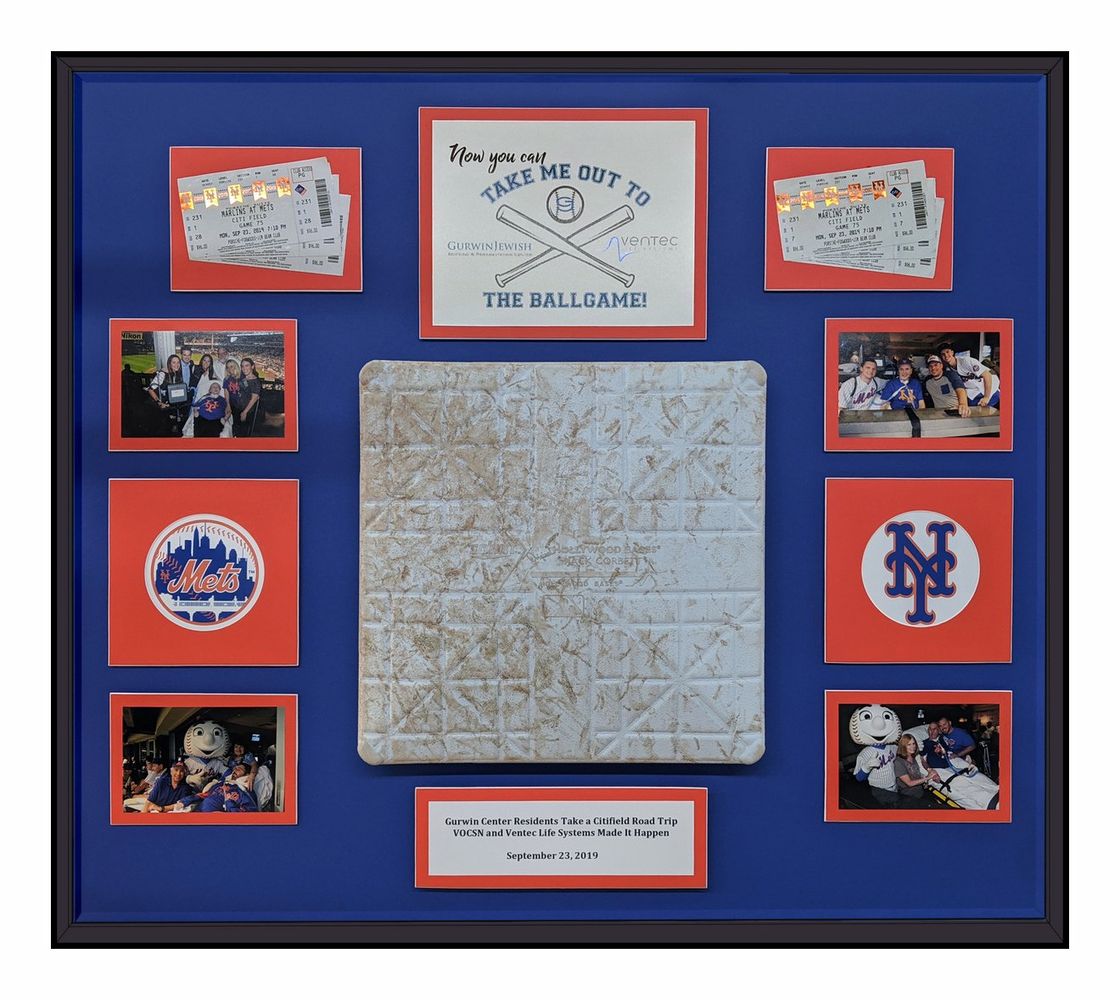NY Mets photos and base
