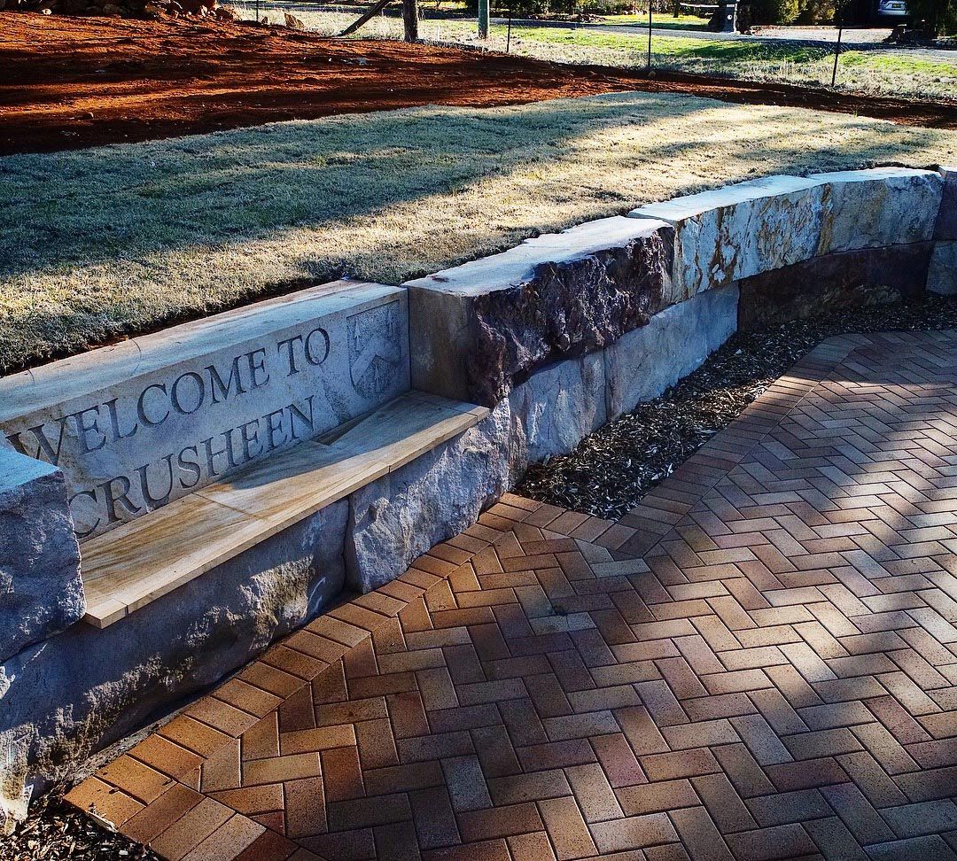 residential-landscaping stone