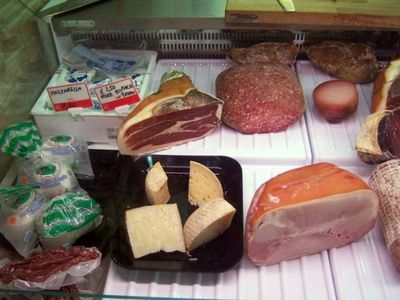 gastronomia, banco salumeria, salumeria, prosciutto, formaggi locali, Bracciano gastronomia, banco salumeria, salumeria, prosciutto, formaggi locali, Bracciano