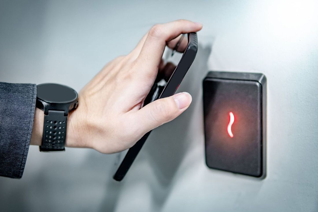 controllo accessi da smartphone