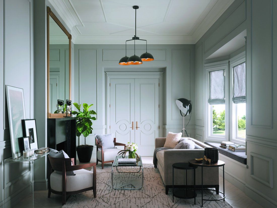 Living Room Featuring Decorative Moulding