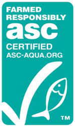 ASC-zertifiziertes Logo: türkisfarbenes Rechteck mit weißem Text „Farmed Responsibly“, „ASC“ und „Certified“. Fischsymbol und Häkchen.