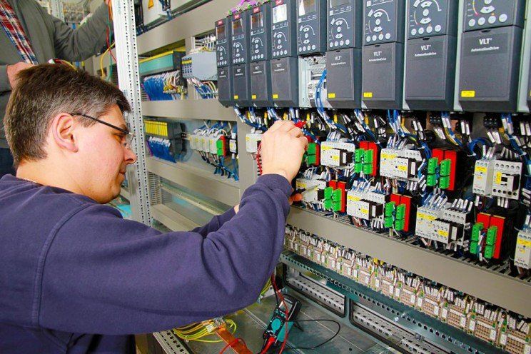 b&k electrical contractors, industrial electrician, residential electrician, commercial electrician, little rock arkansas