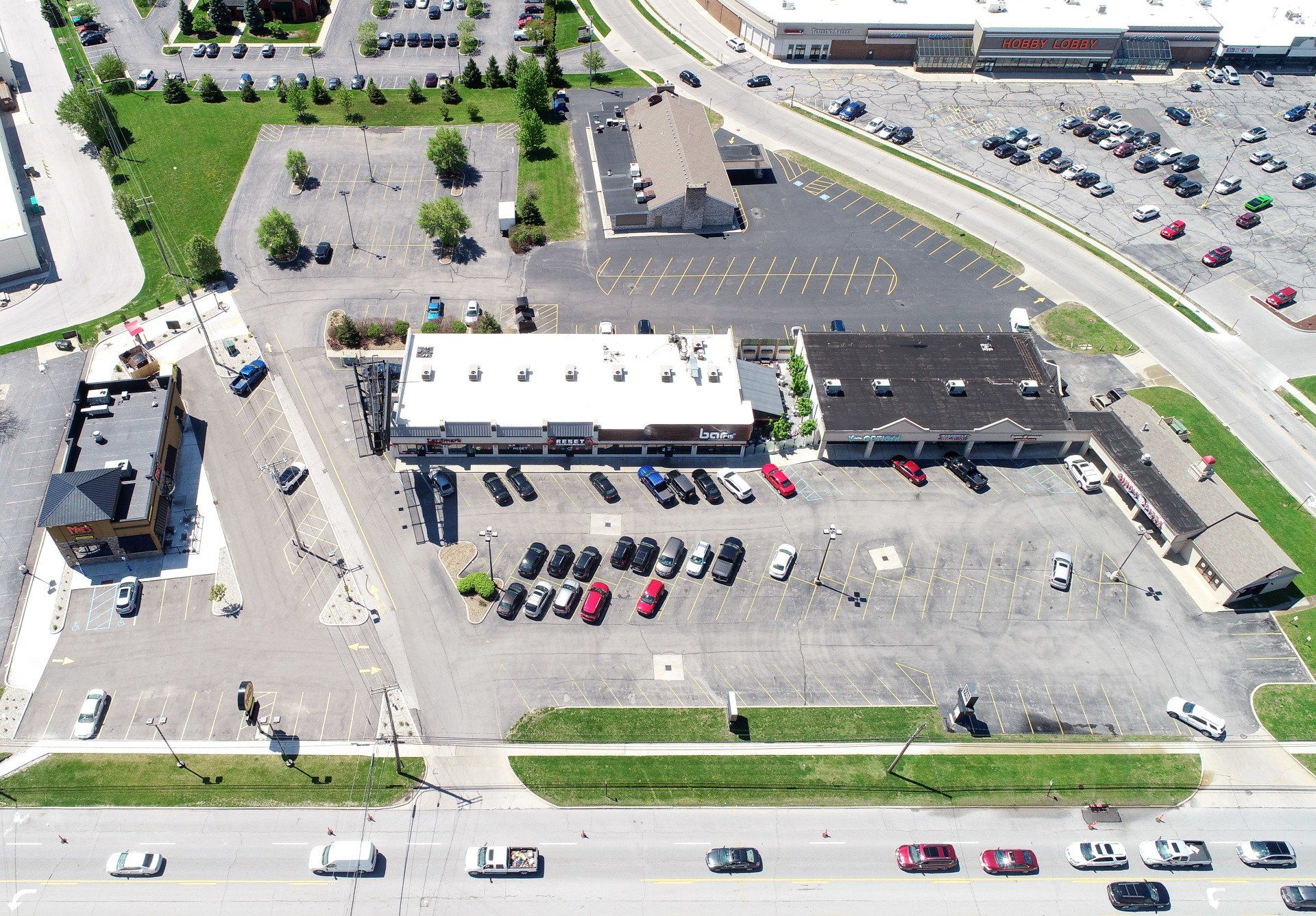 Omni Plaza, Toledo, Ohio - Riverhills Holdings, Inc.