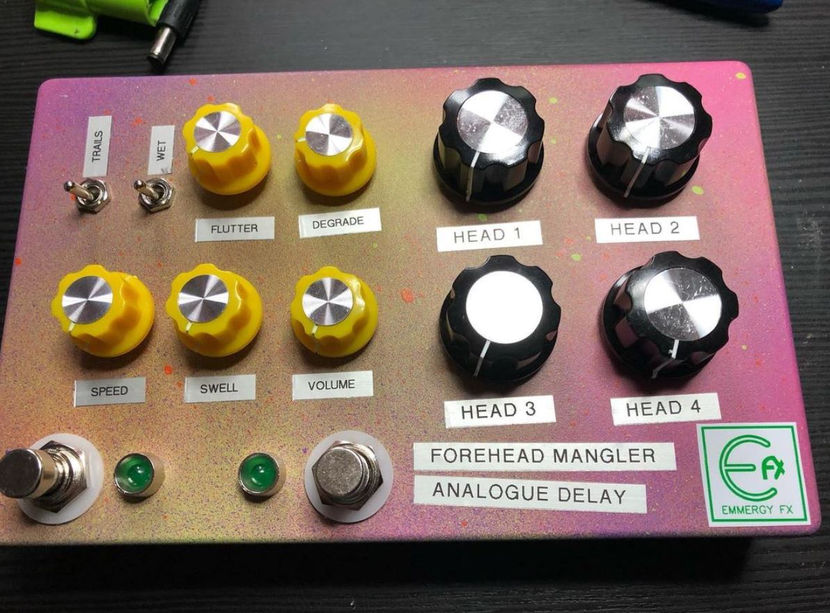 pink delay guitar pedal