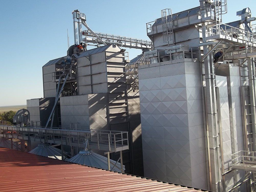 impianto agroalimentare con torrette per essiccazione