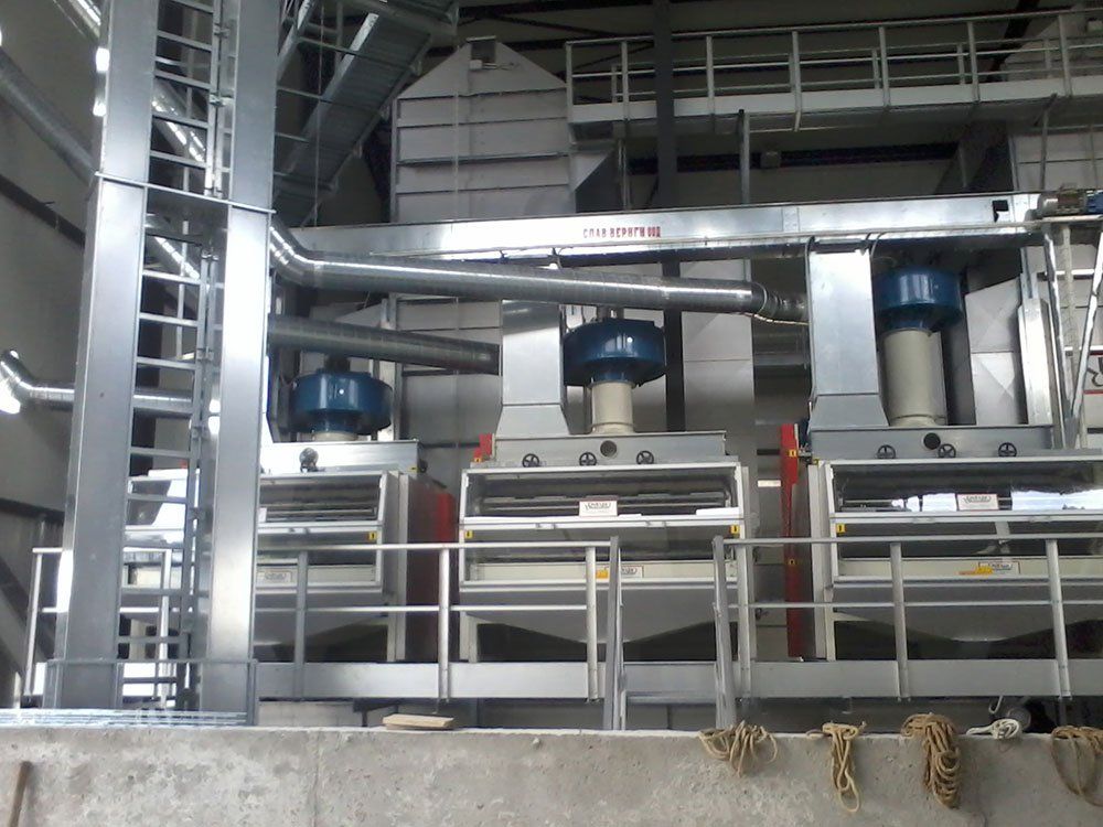 interno impianto stoccaggio in impianto agroalimentare