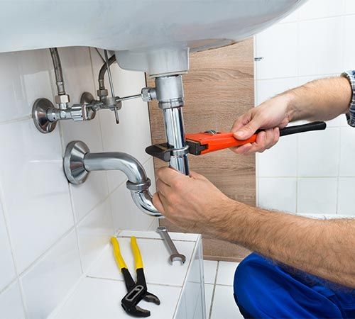 Faucet Spout Pipe Fixing — Drain Backups in Shelby Township, MI Faucet Spout Pipe Fixing — Drain Backups in Shelby Township, MI