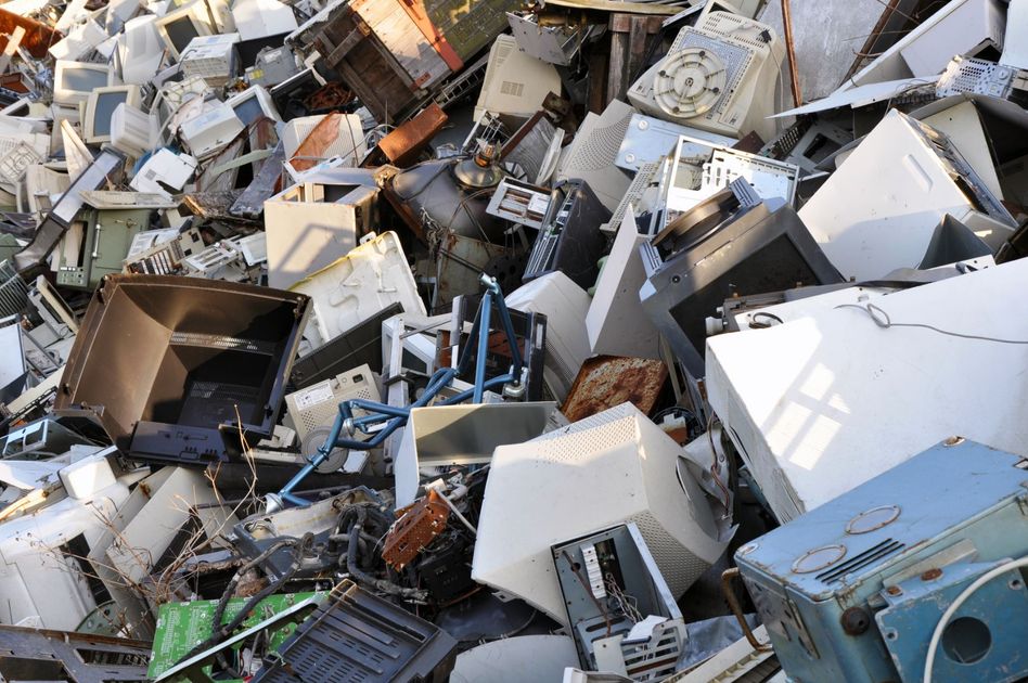 raccolta rifiuti elettronici computer, schermi, toner, stampanti