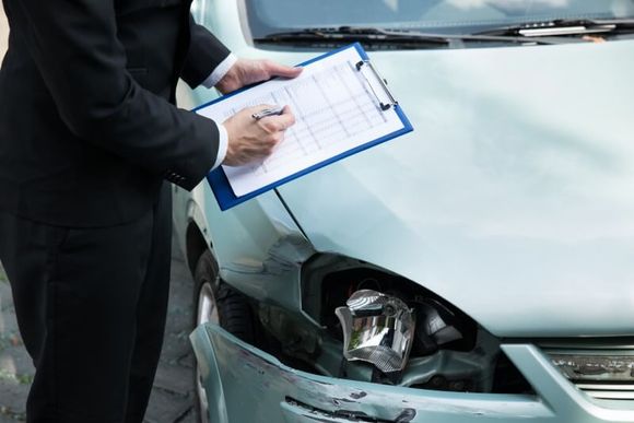Constatazione di danni all'auto