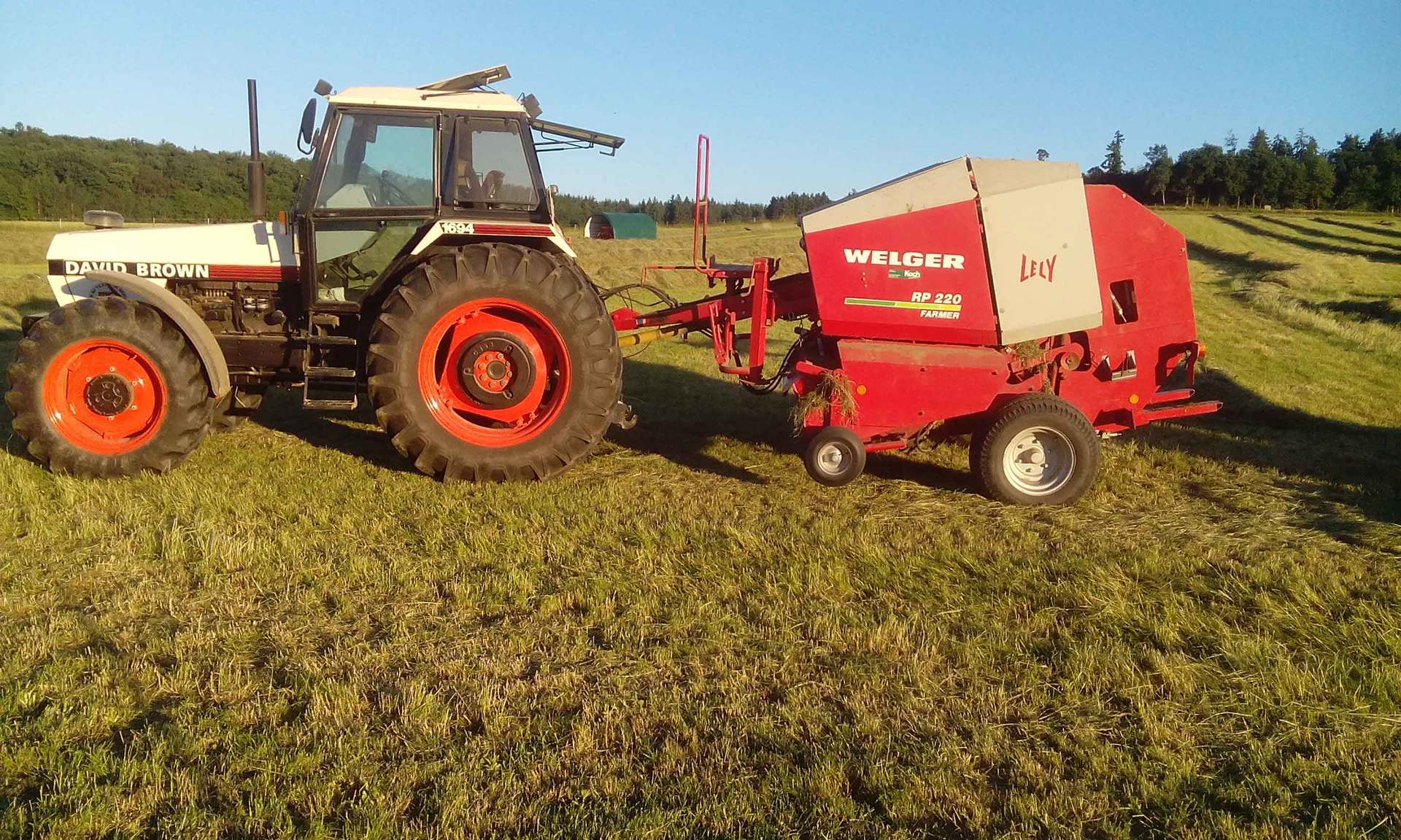 Traktor mit Presse