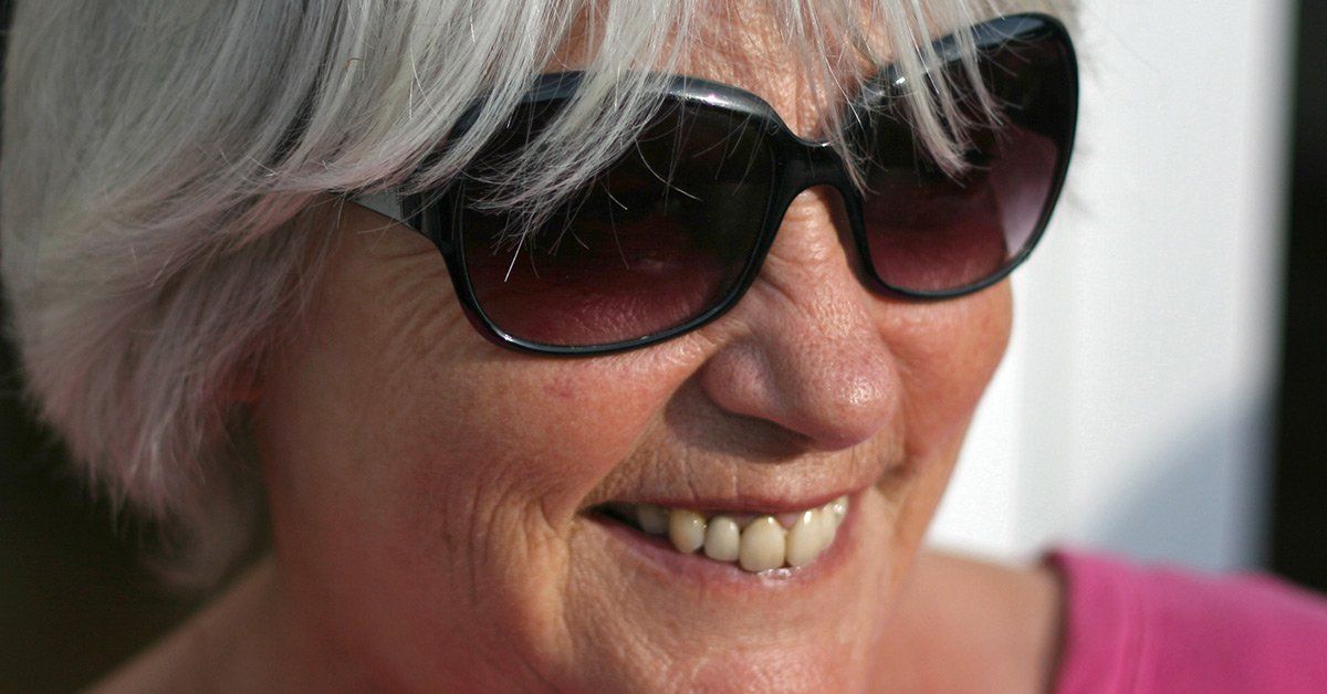 how to fix discolored teeth
