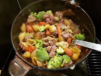 homemade-food-for-boxer-dog-in-pan