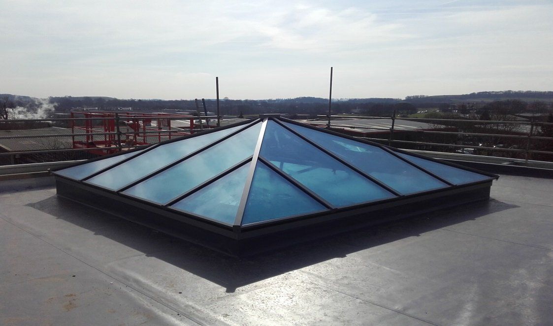 Large pyramid roof light