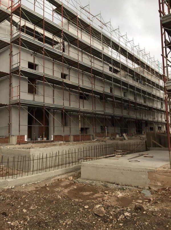 costruzione di un condominio