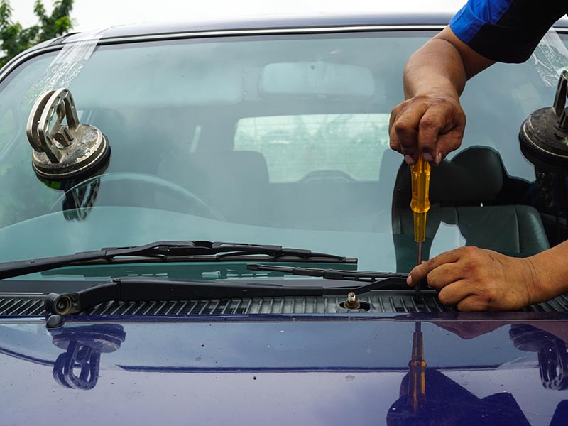 Windshield Replacement — Gulfport, MS — Dunaway Glass