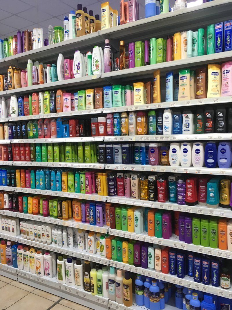 scaffale shampoo