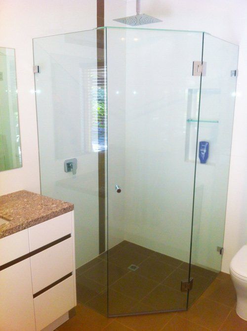 shower screen