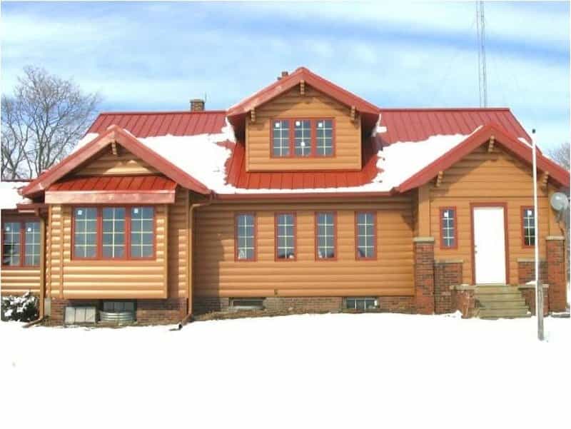 Metal roof that has a small slant - siding repairing Owatonna, MN Metal roof that has a small slant - siding repairing Owatonna, MN