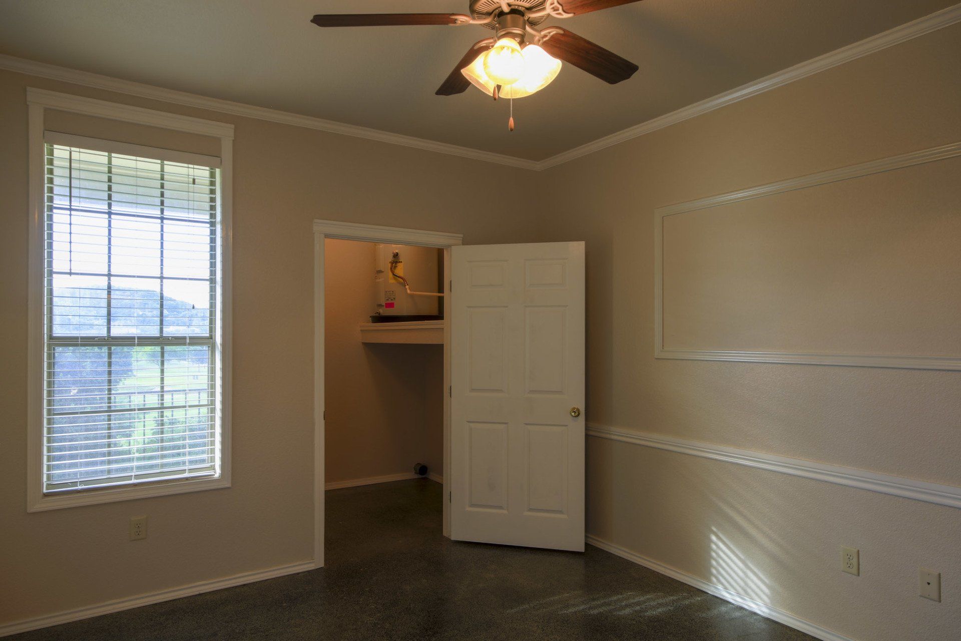 Country Club Apartments Interior