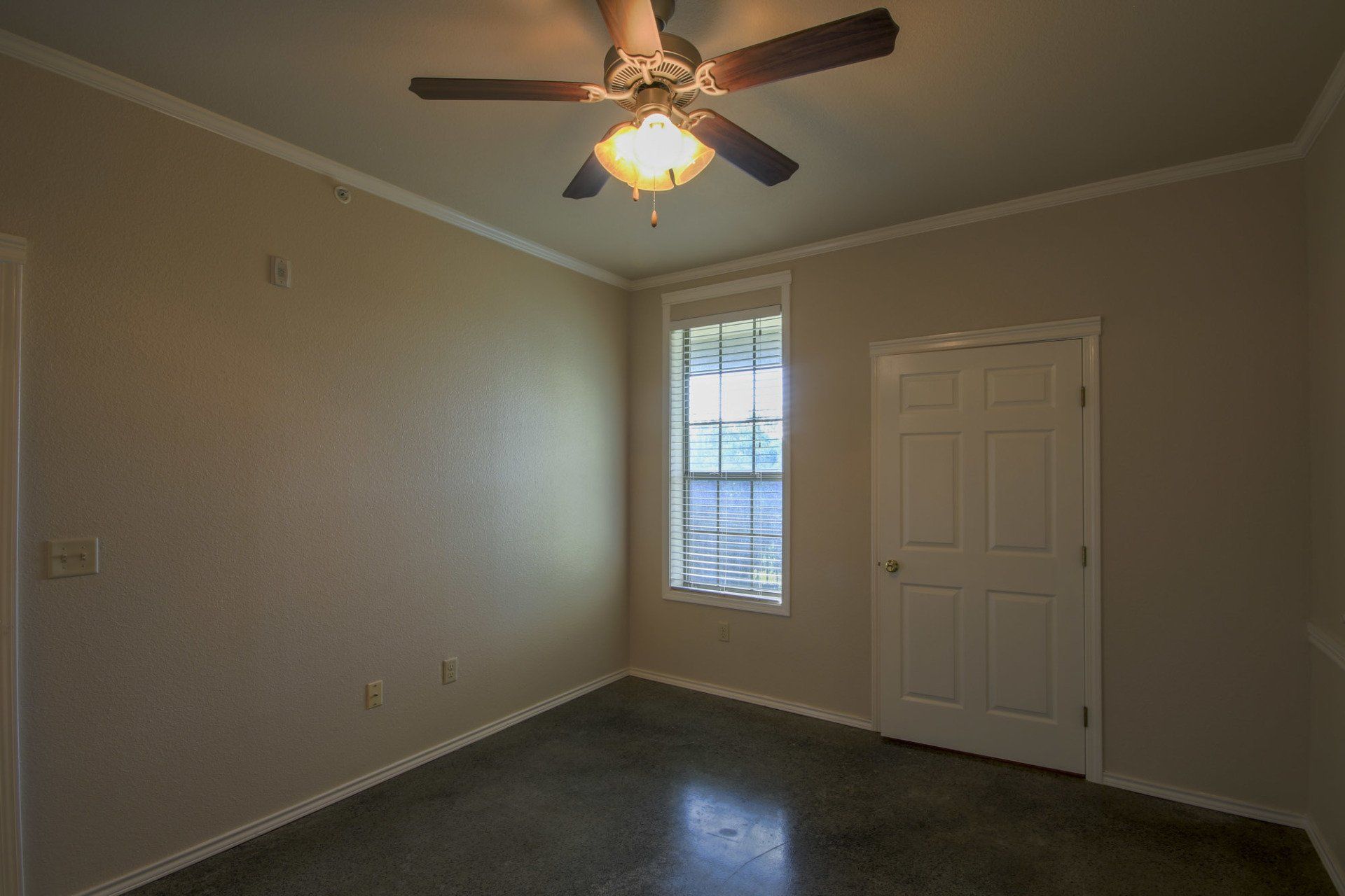 Country Club Apartments Interior