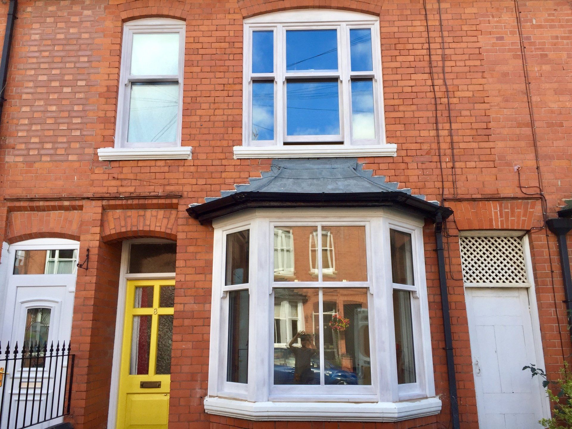 Sash window