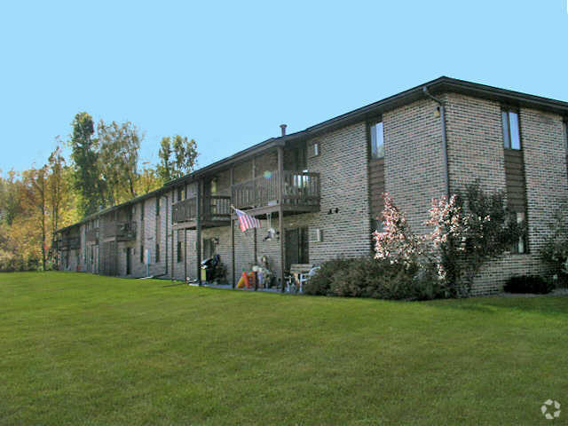 Deer Brook Apartment Gallery