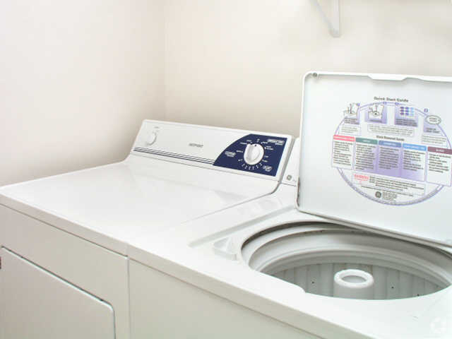 Deerbrook Apartment Gallery