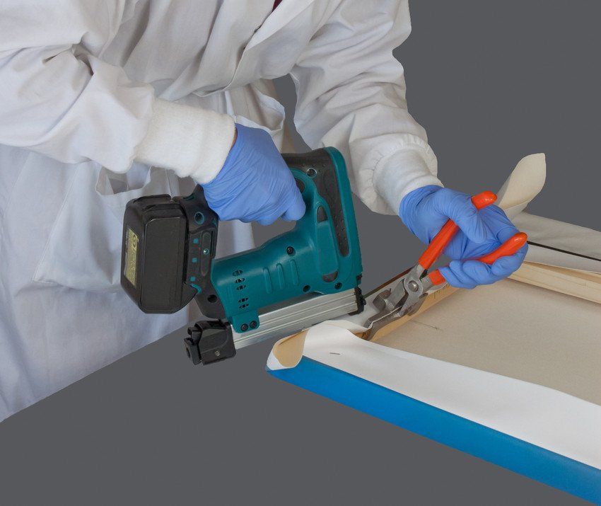 Canvas stretching