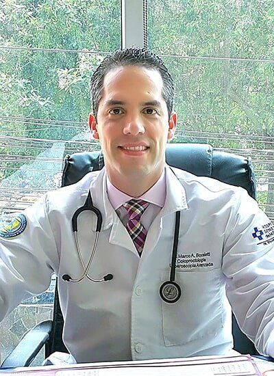 Dr. Marco Boca, especialista en coloproctología y cirugía general