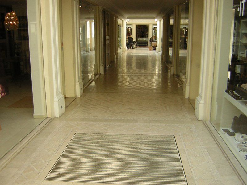 Stone tiling 17
