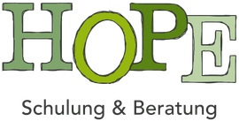 Das Wort Hoffnung steht in grünen Buchstaben auf weißem Hintergrund