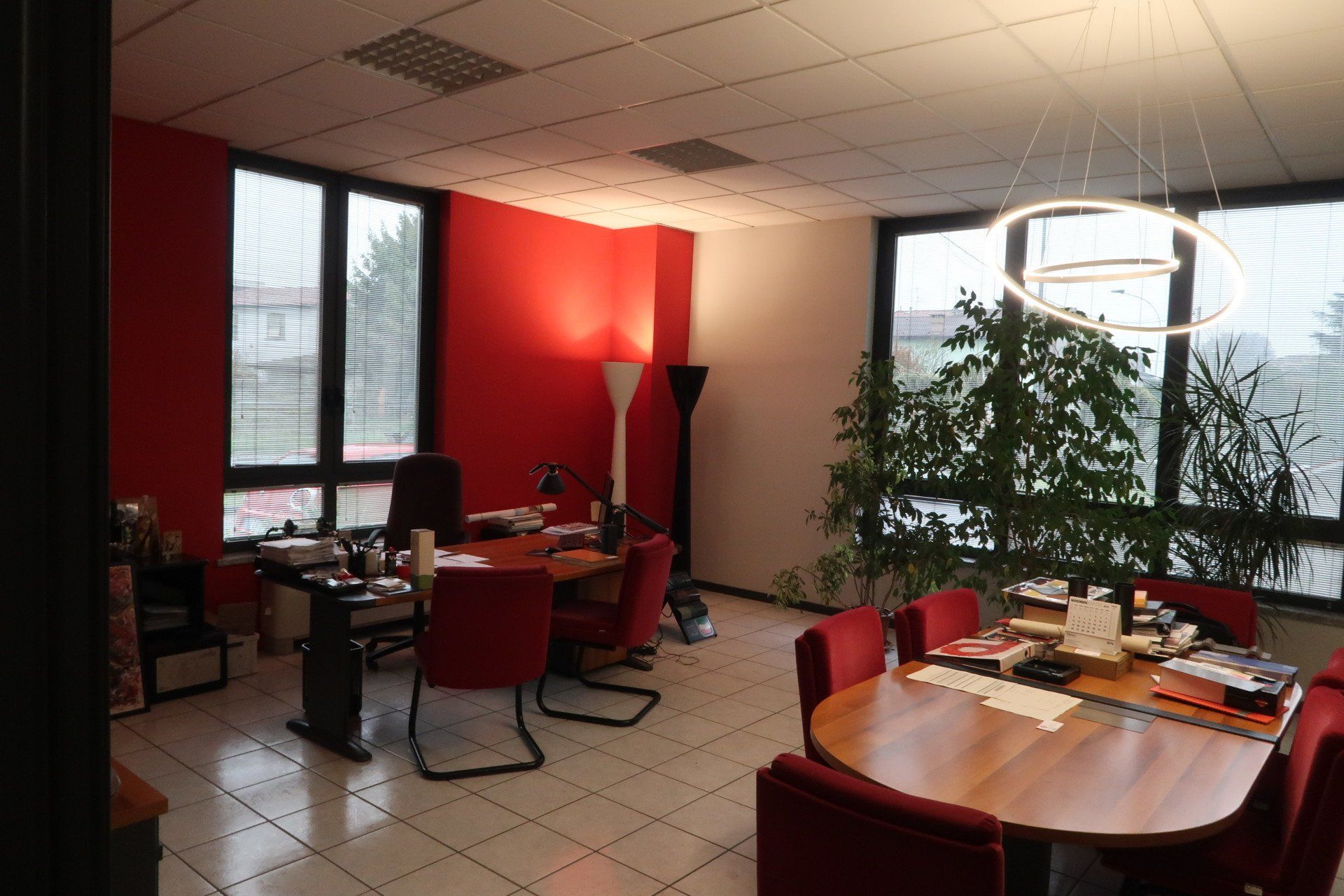 ufficio della ditta di vernici