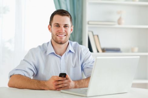 Man contacts experts in air conditioning installation in South East NSW