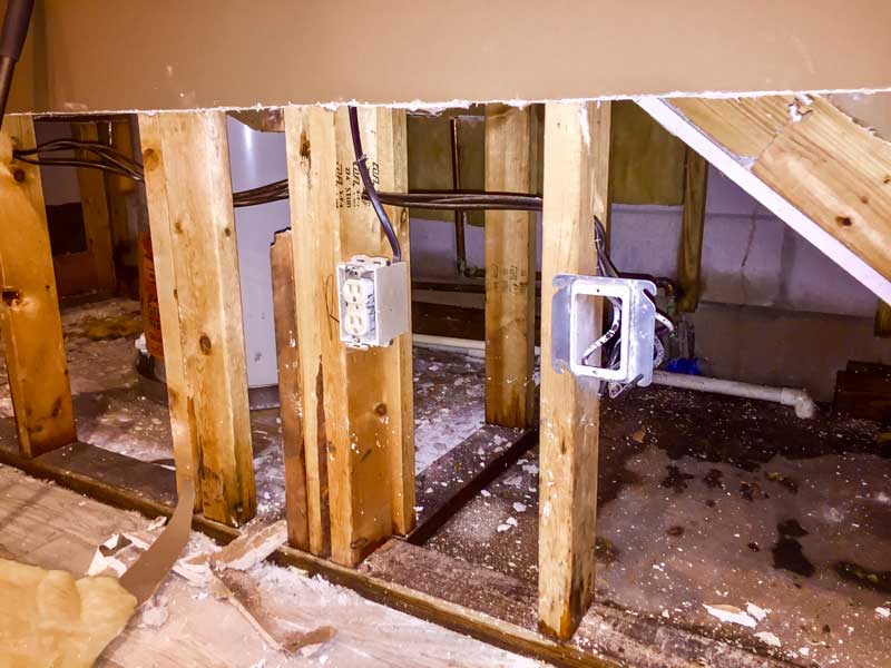 mold removal louisville ky mold under stairs - broken pipe