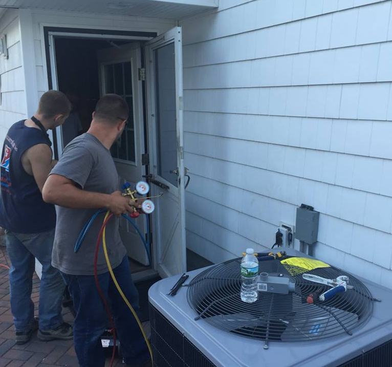 air conditioning service by GallettAir Inc.