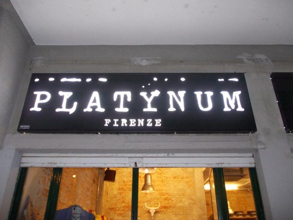 Insegna Platynum 2