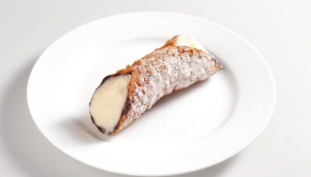 ITALIAN CANNOLI