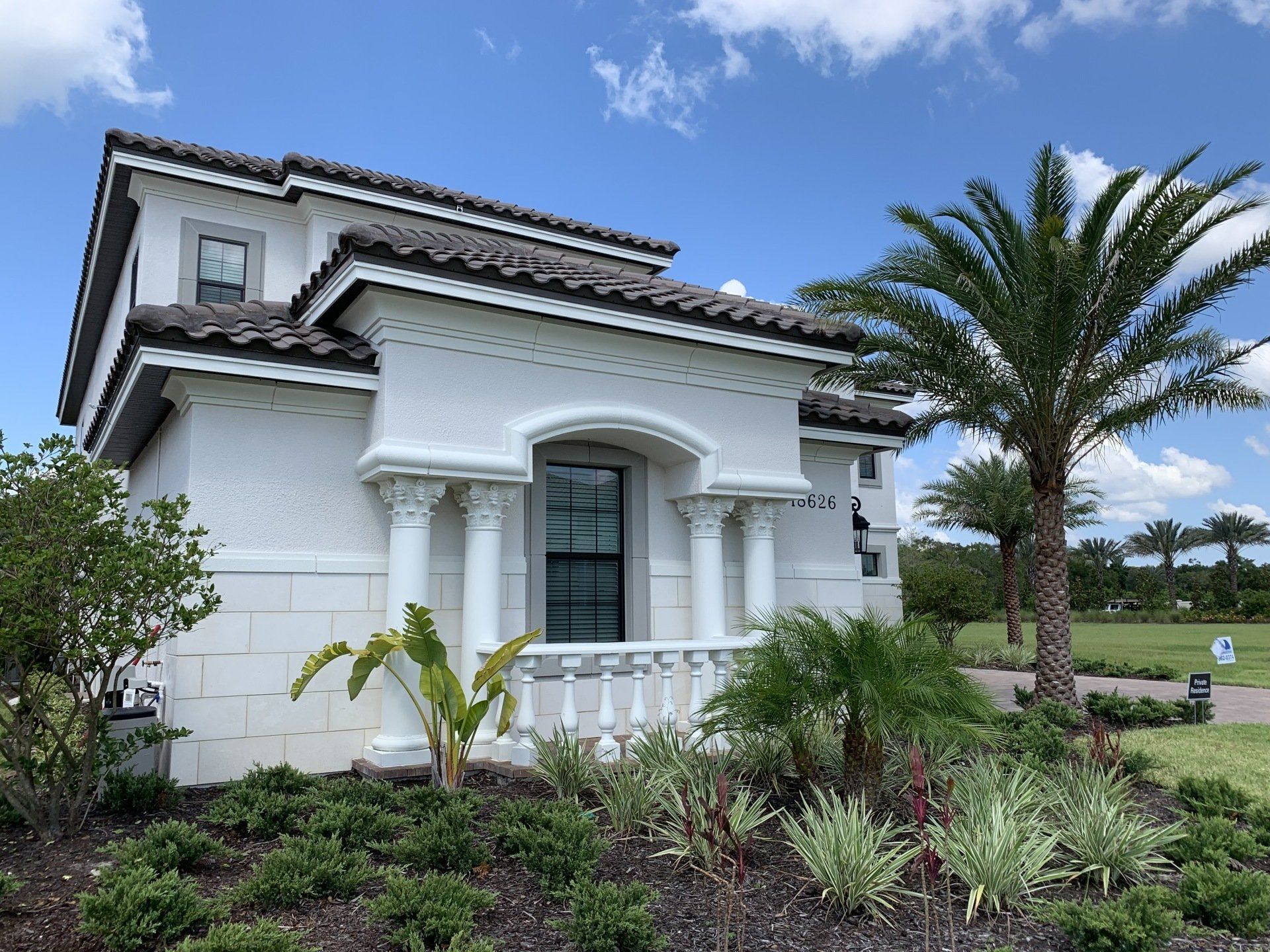 Expert Gutter Service in Tampa, FL