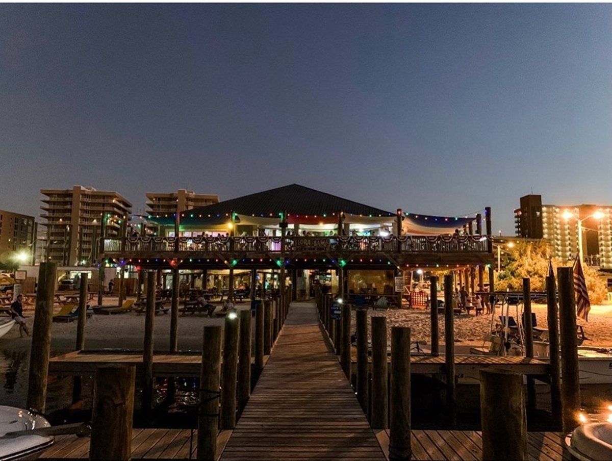 seafood restaurant in orange beach on the water