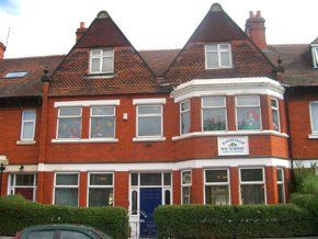 For beauty treatments in Ballyclare call 028 9334 5191 Close-up image of a lady’s face