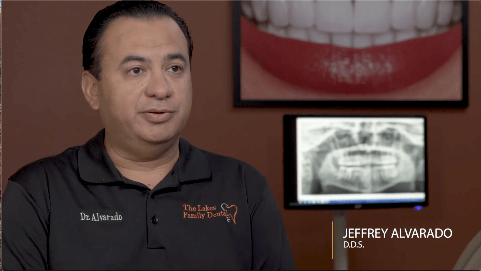 A man with the name jeffrey alvarezo on his shirt