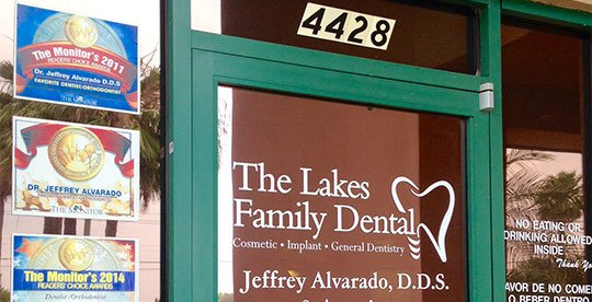 The front door of the lakes family dental