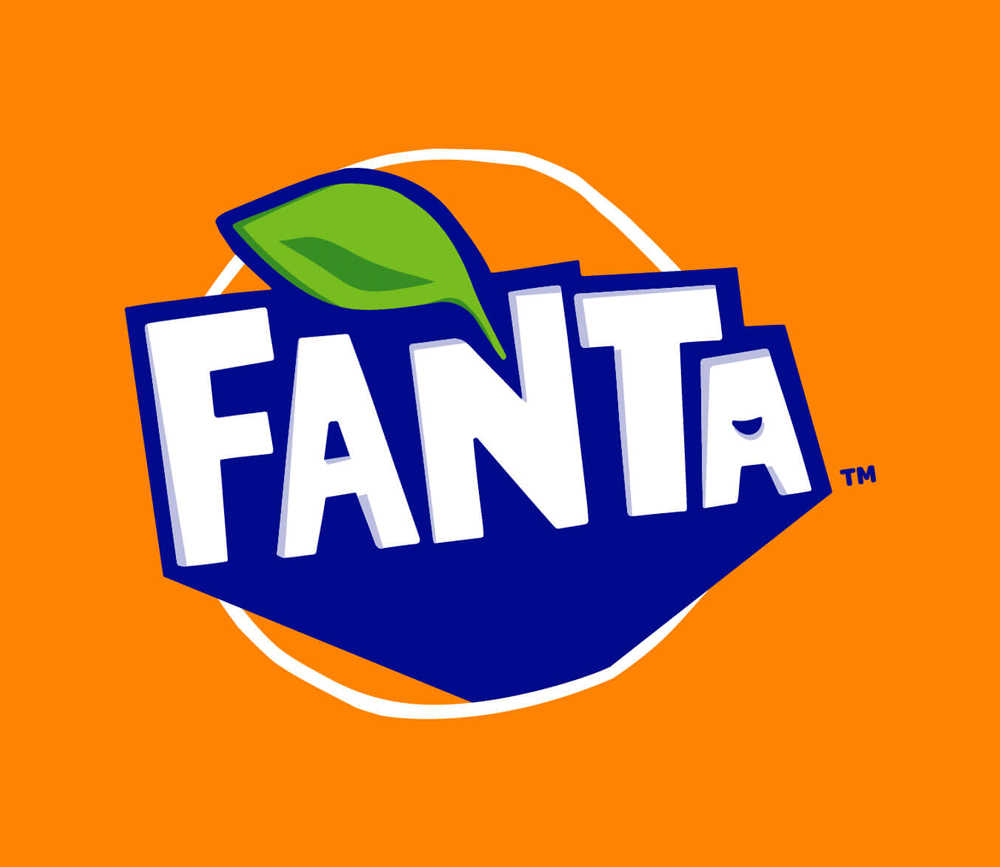 Un logotipo de Fanta azul y blanco sobre un fondo naranja.
